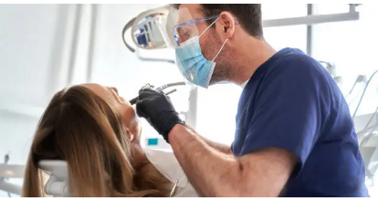 Glenelg dentist
